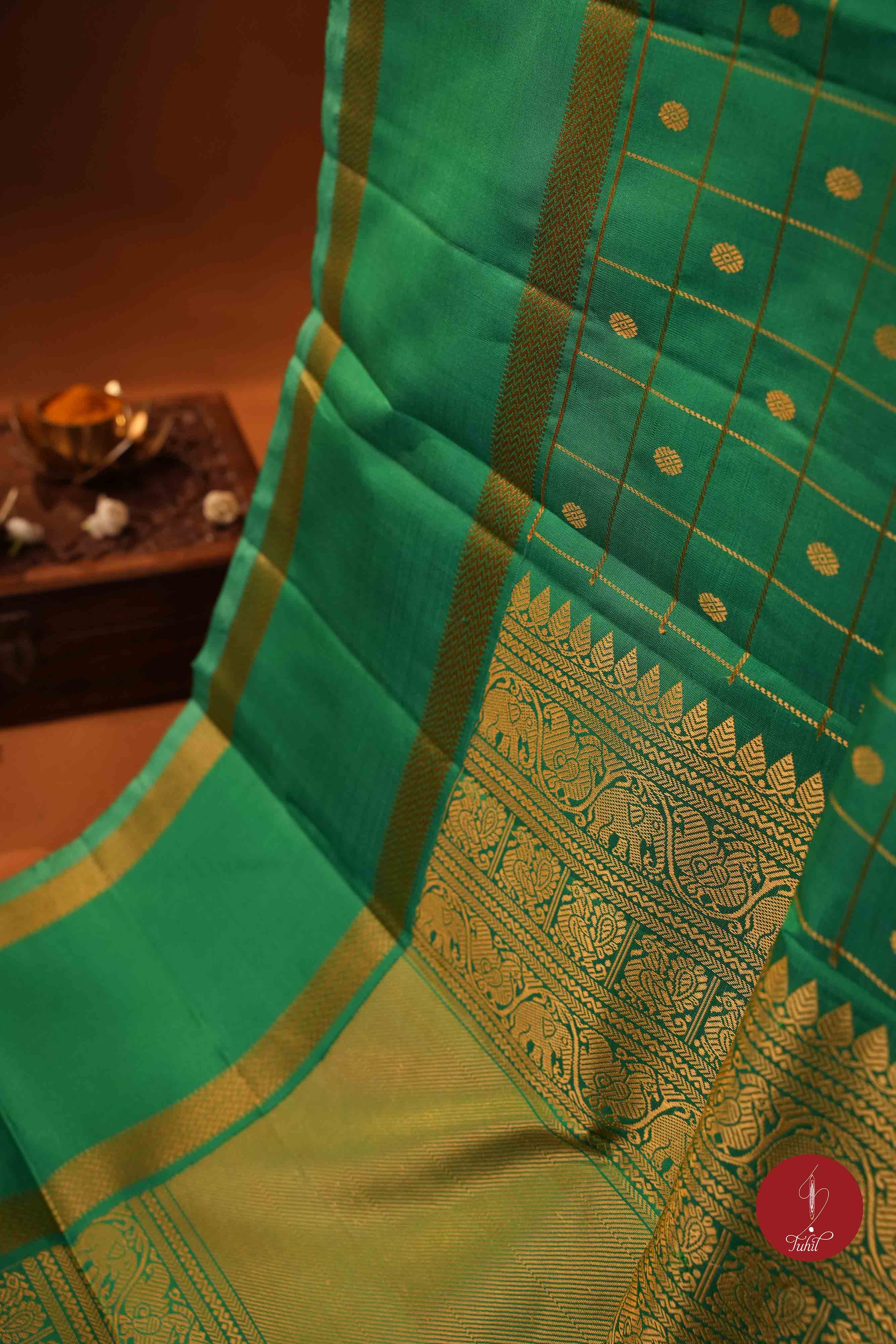 Pure Silk Pure Zari Handloom Kanchipuram Saree - Light Forest Green with Dull Gold