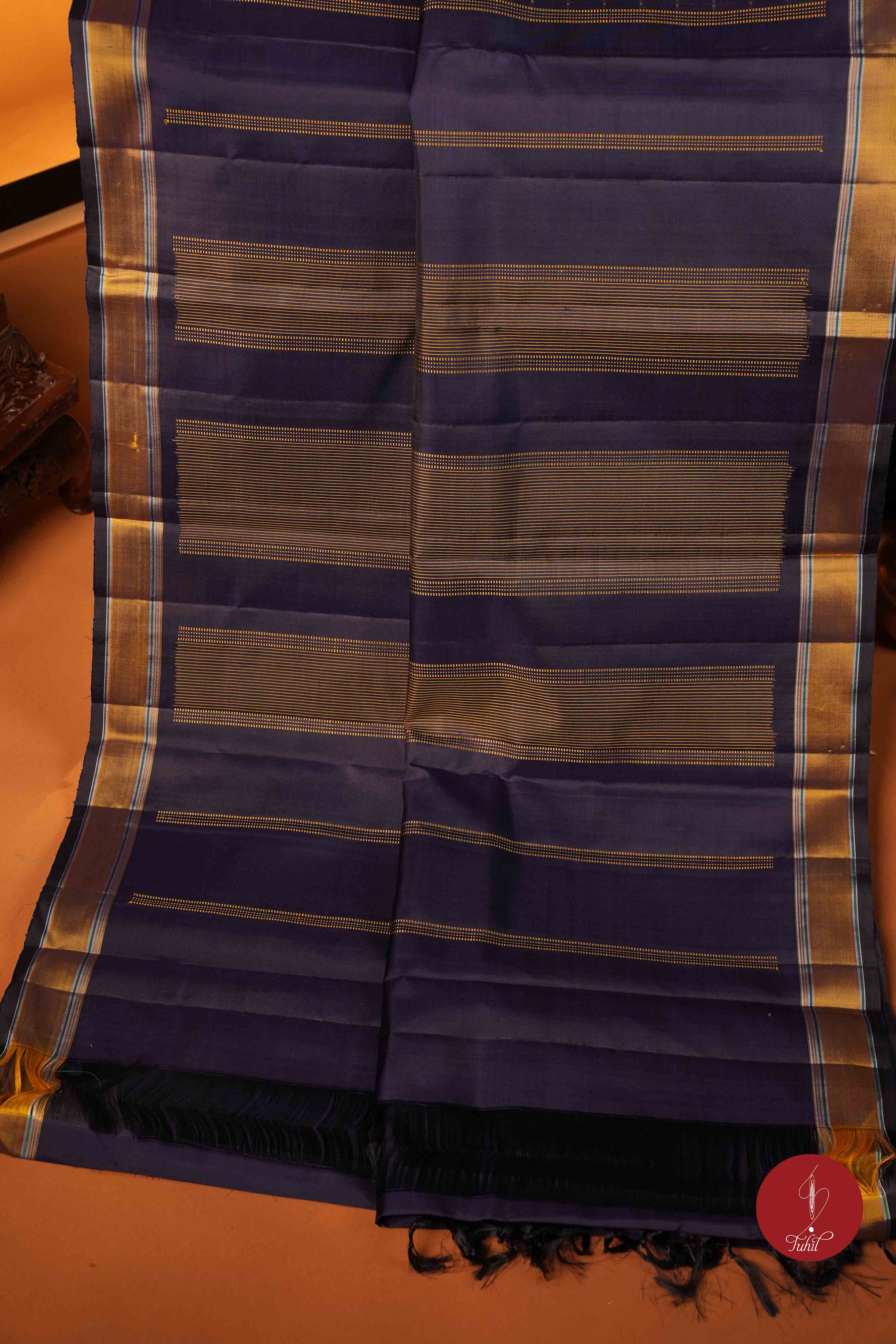 Pure Silk Pure Zari Handloom Kanchipuram Saree - Navy Blue Muthu Kattam