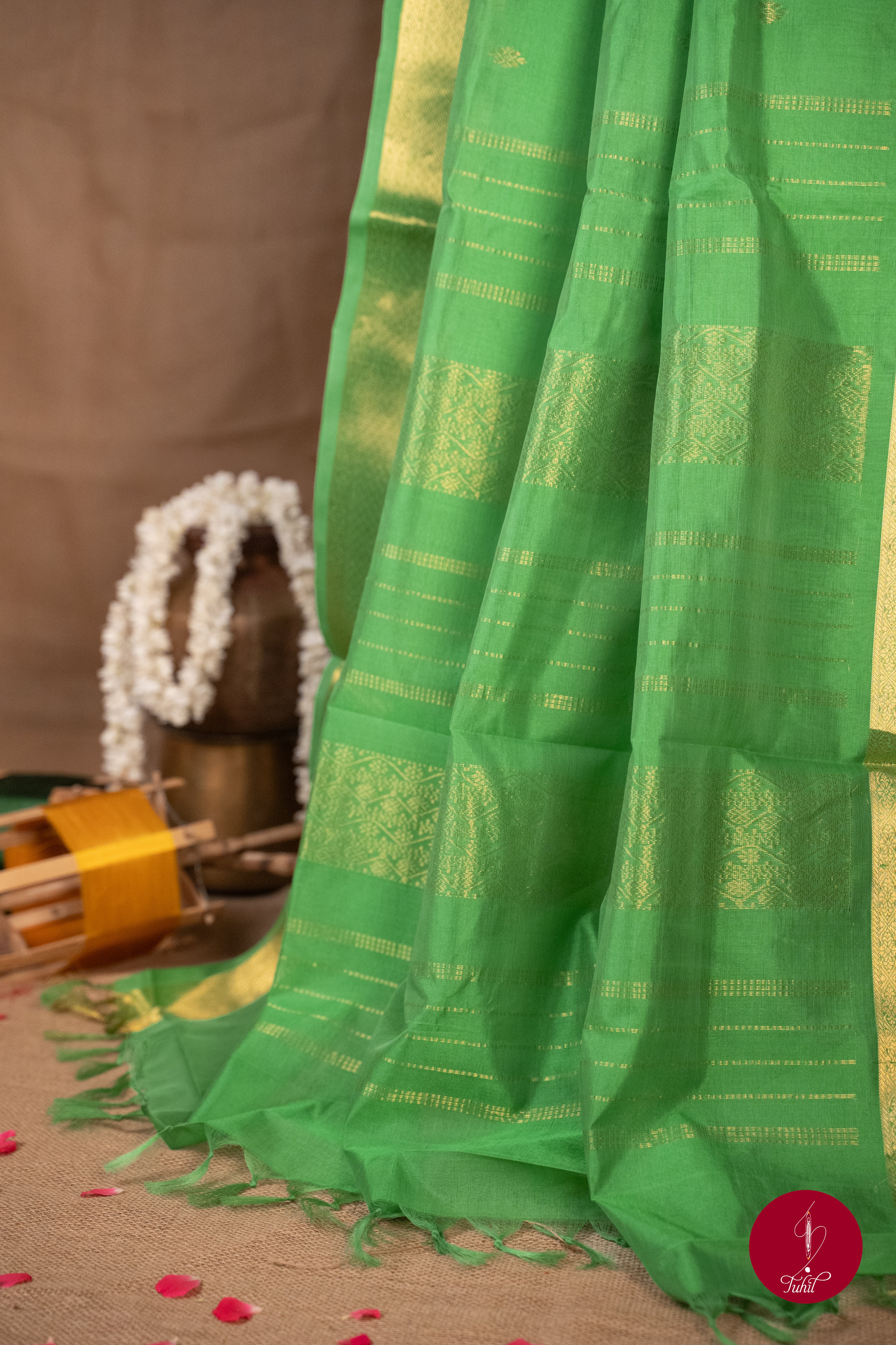 Kanchipuram Silk Cotton Saree - Parrot Green