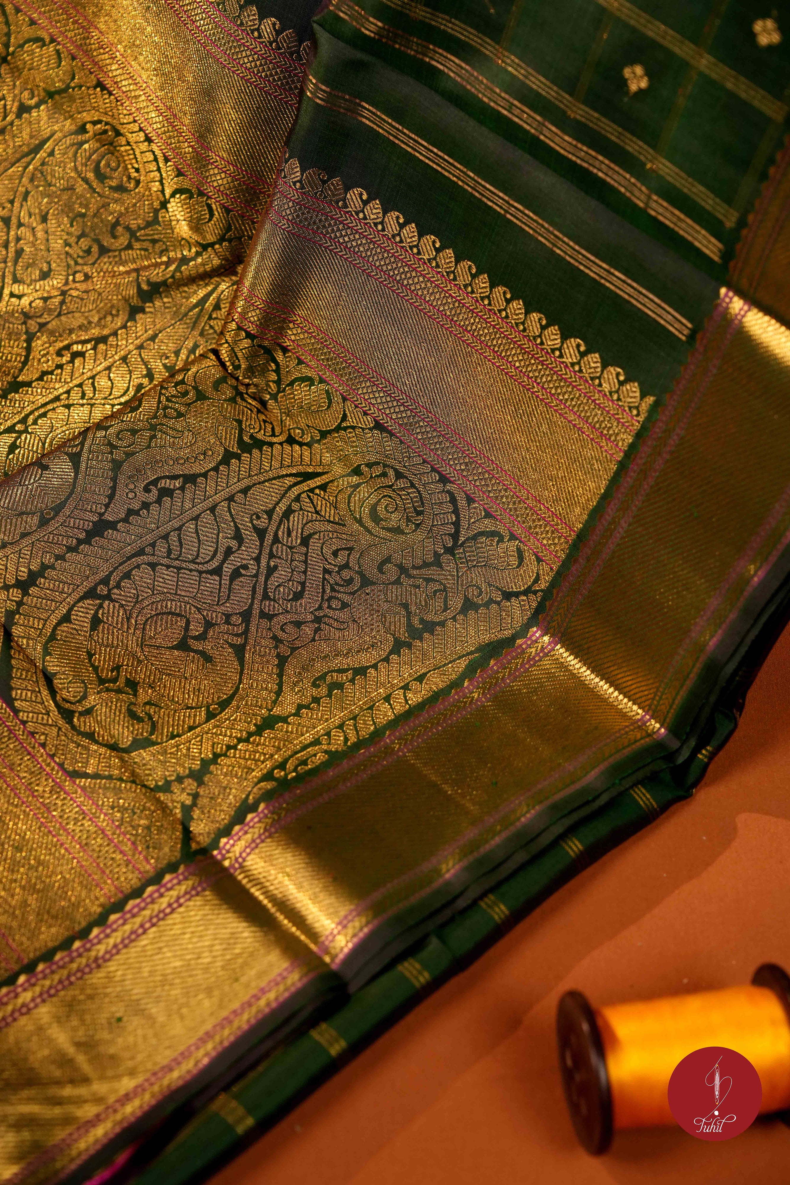 Pure Silk Pure Zari Handloom Kanchipuram Saree - Bottle Green Kattam Buta
