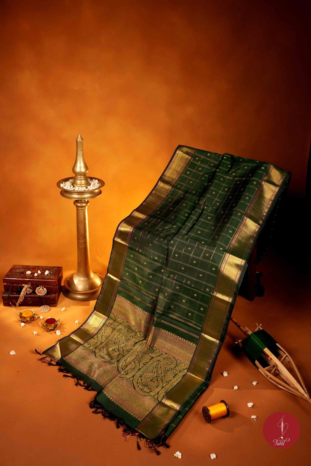 Pure Silk Pure Zari Handloom Kanchipuram Saree - Bottle Green Kattam Buta - House of Tuhil