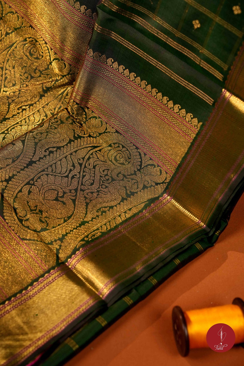 Pure Silk Pure Zari Handloom Kanchipuram Saree - Bottle Green Kattam Buta - House of Tuhil