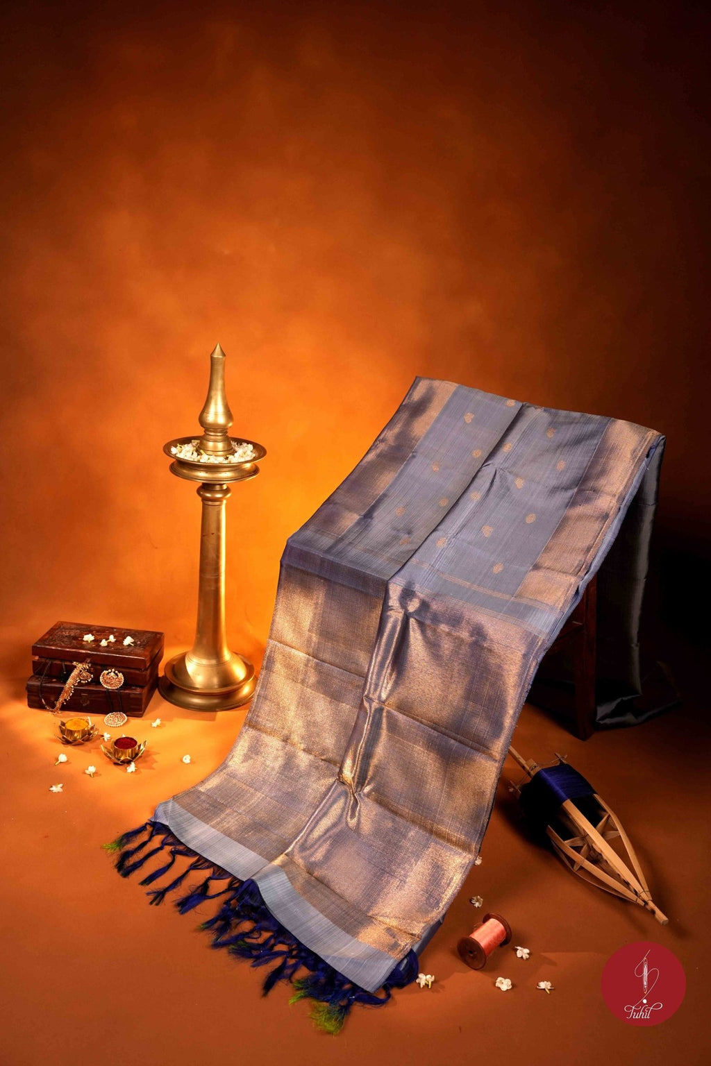 Pure Silk Pure Zari Handloom Kanchipuram Saree - Grey 8 Kol - House of Tuhil