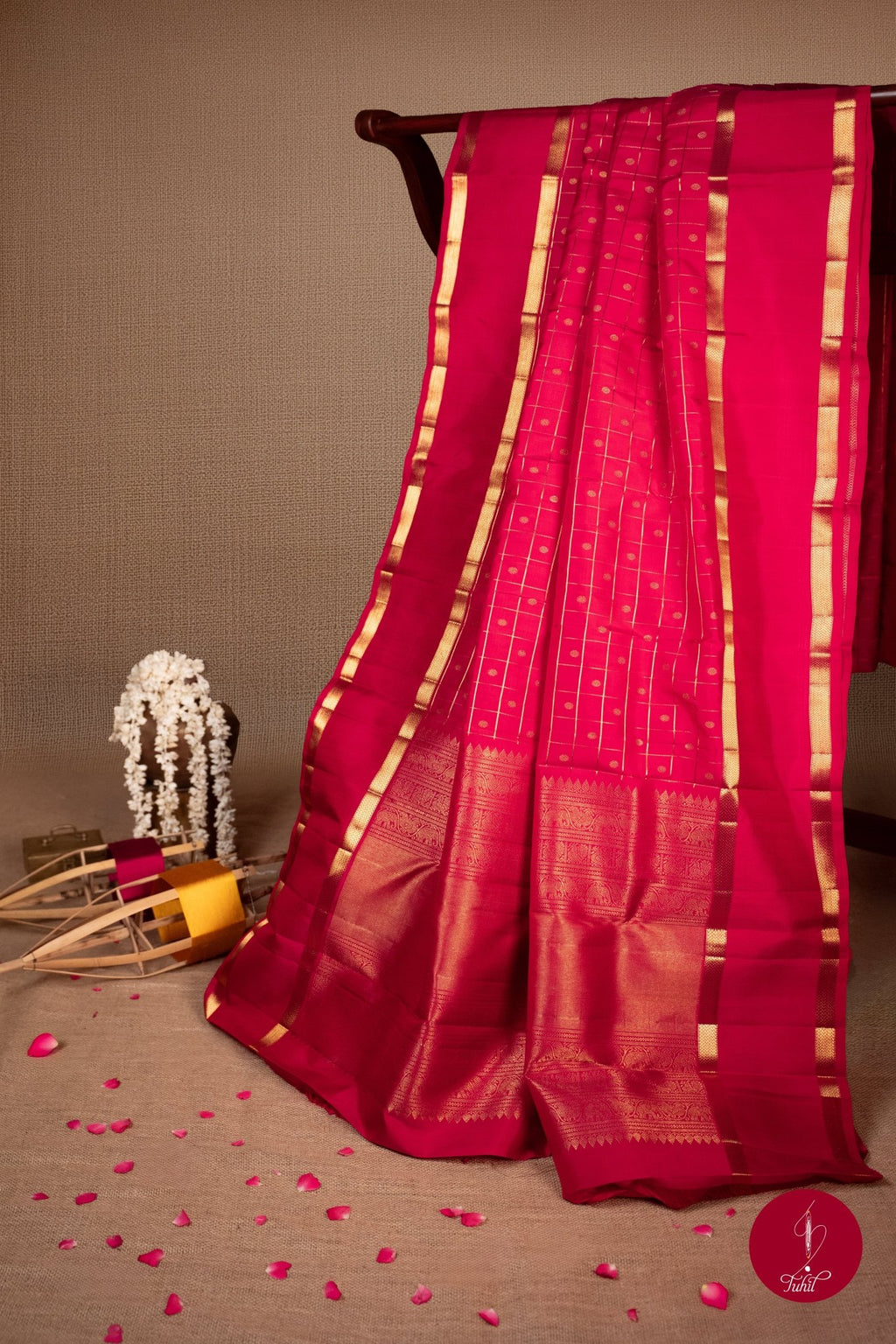 Pure Silk Pure Zari Handloom Kanchipuram Saree - Shot Pink with Gold - House of Tuhil